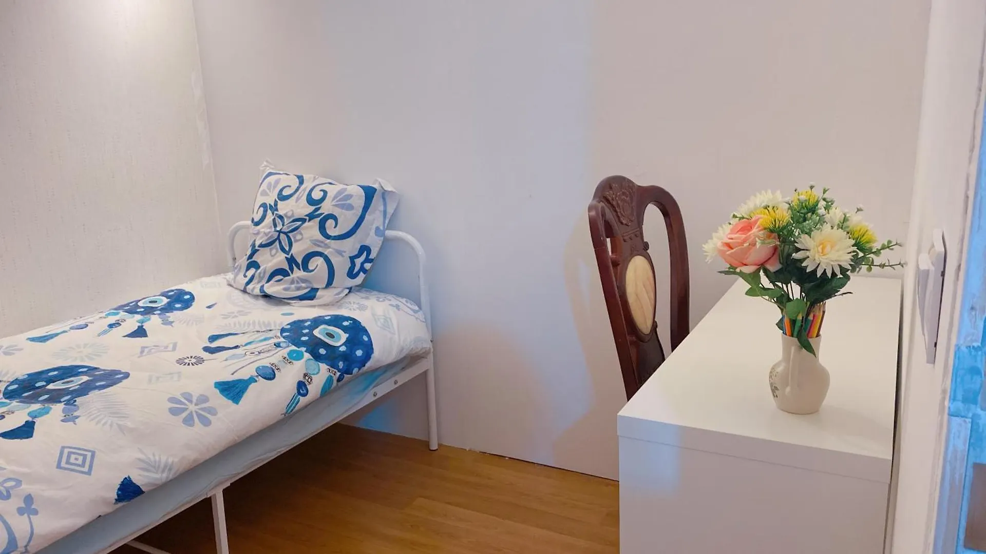 Paris Creteil 1-10 Apartment Homestay